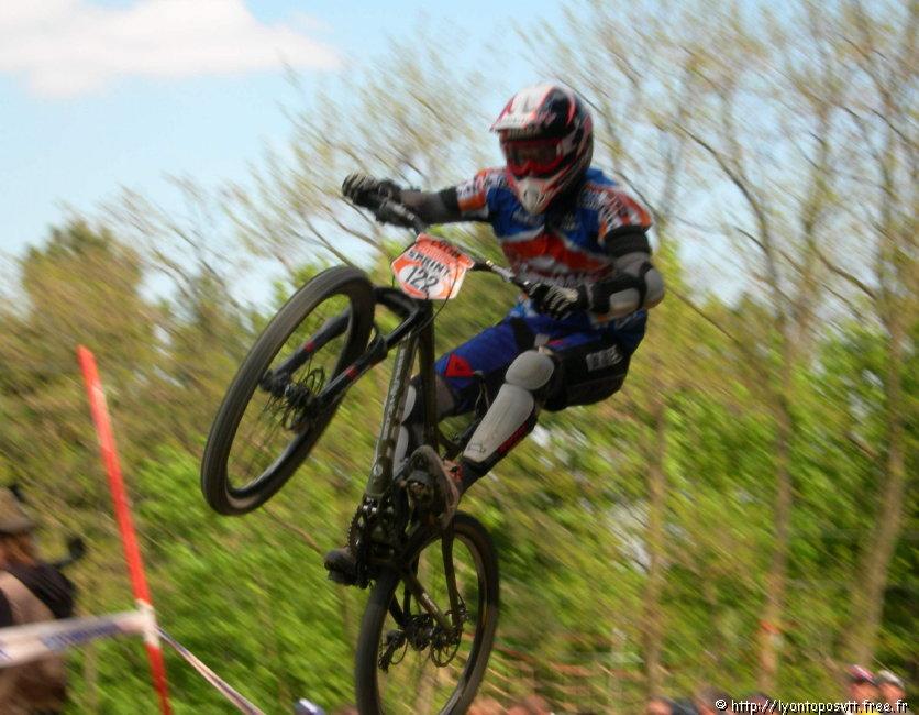 avalanche0614.jpg 
2,332 x 1,812 JPEG-compressed image 
(307,612 bytes)