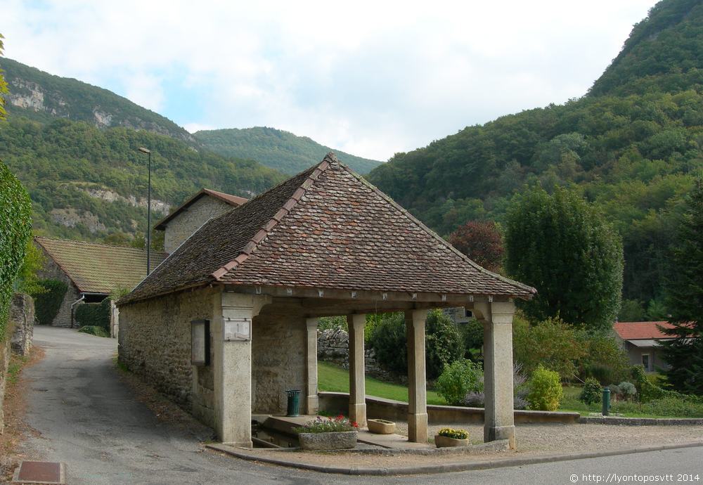 balcons-bugey09.jpg 
3,072 x 2,304 JPEG-compressed image 
(1,321,460 bytes)