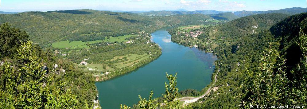belvedere-roches08.jpg 
1,000 x 355 JPEG-compressed image 
(107,357 bytes)