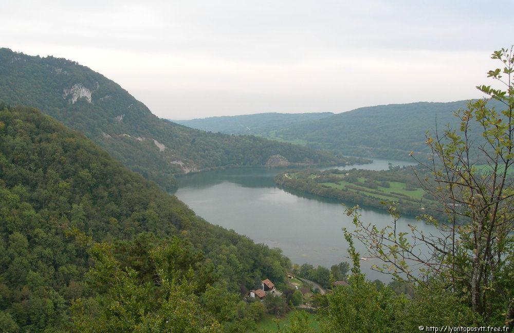 belvedere-roches10.jpg 
1,000 x 750 JPEG-compressed image 
(200,074 bytes)