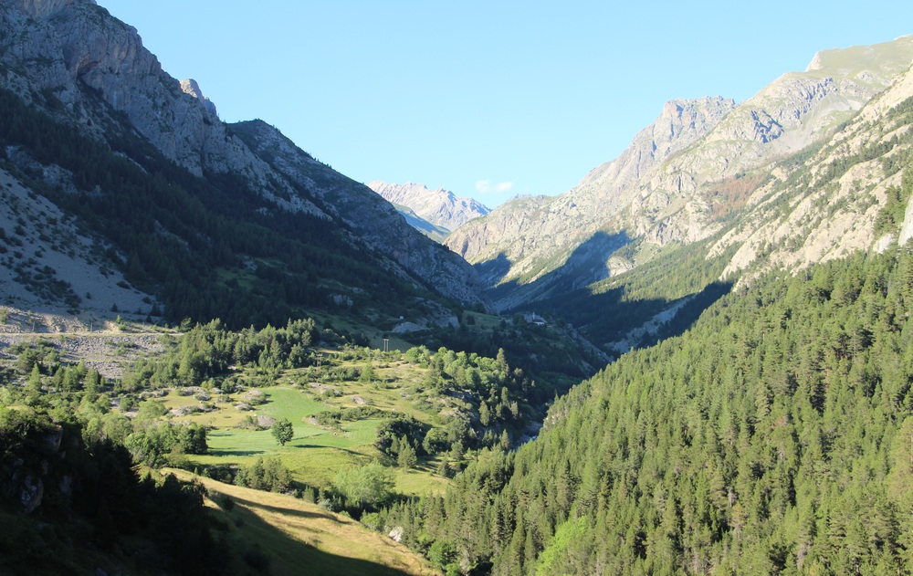 Col-vallonnet04.jpg 
1,000 x 631 JPEG-compressed image 
(290,578 bytes)