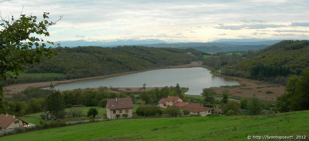cremieu35.jpg 
1,000 x 750 JPEG-compressed image 
(124,089 bytes)