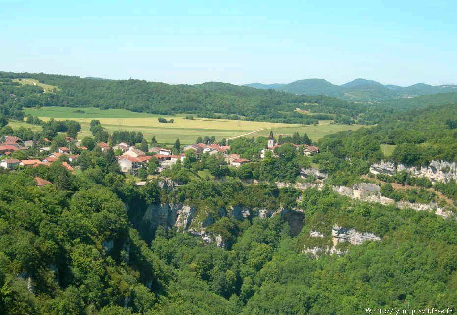 falaises-chatillon08.jpg 
933 x 700 JPEG-compressed image 
(126,626 bytes)